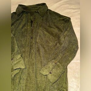 WOMENS LARGE AMAZON GREEN CORDUROY BUTTON UP